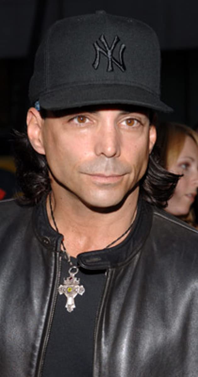 How tall is Richard Grieco?